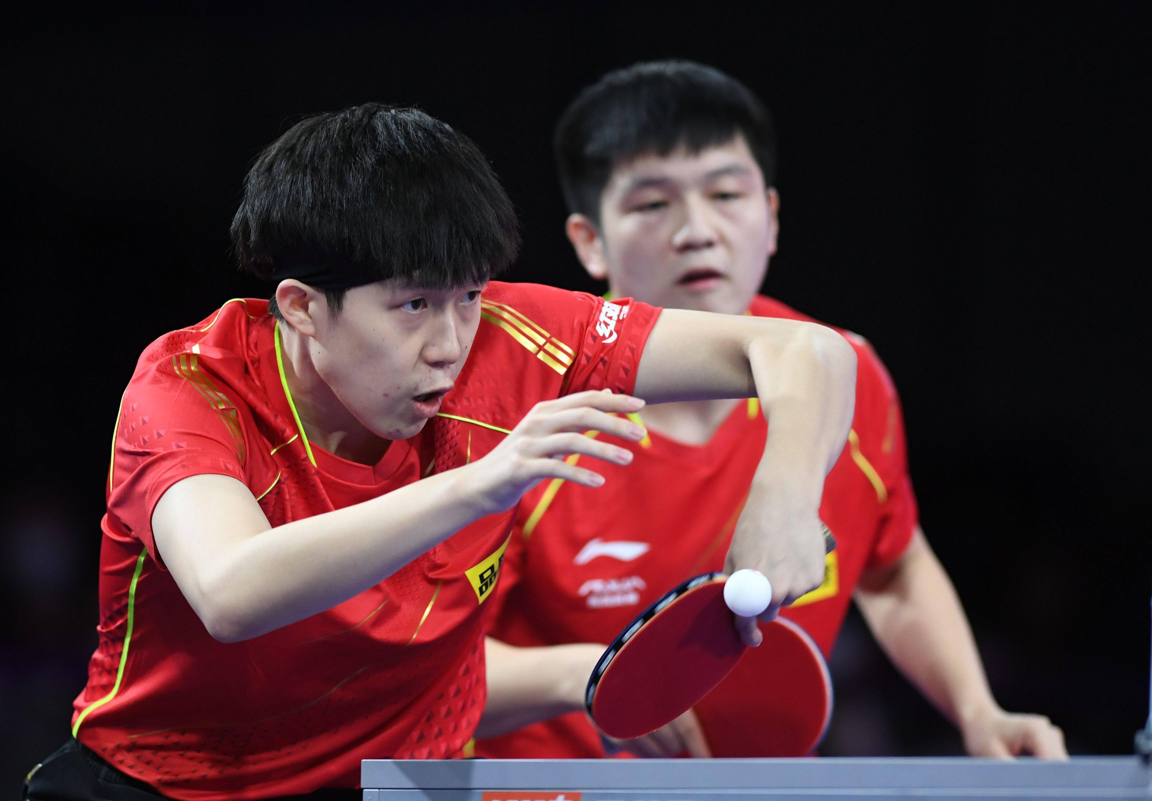 乒乓球—世乒赛:樊振东/王楚钦晋级男双八强