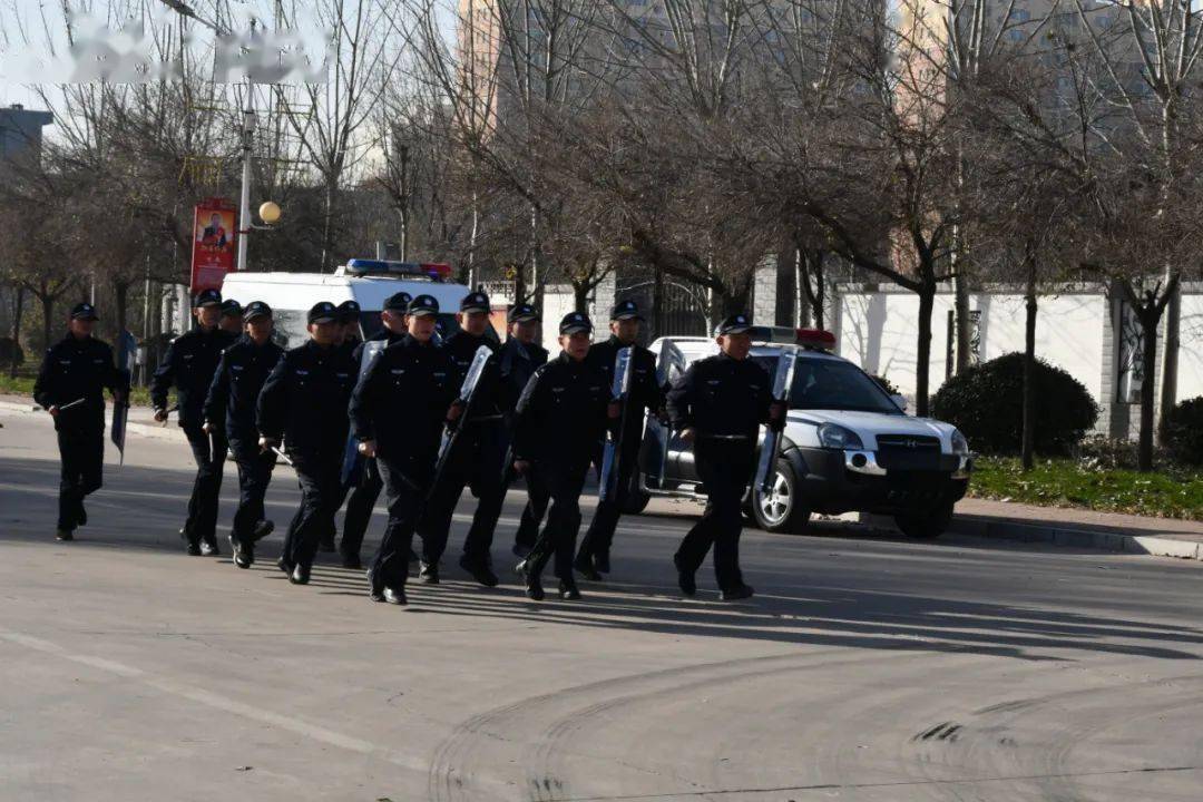 11月24日,晋中监狱与驻监武警,祁县公安"三警联动,精心组织开展了