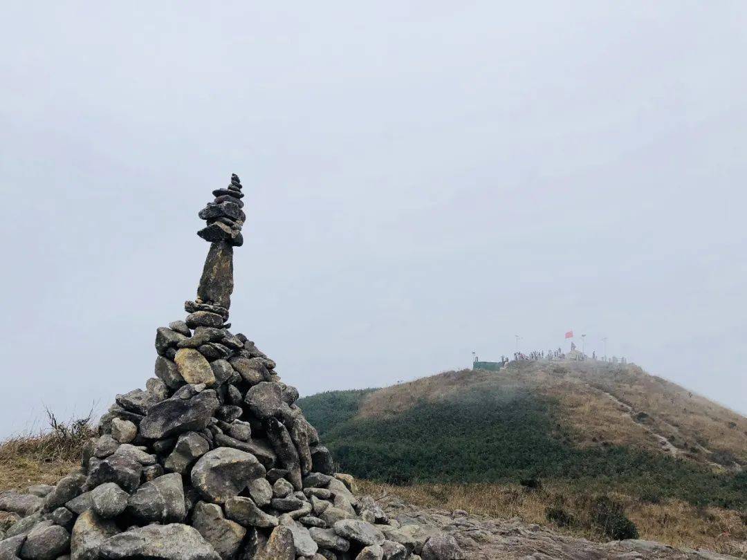 翻越32个山头,挑战夜路传说一日行 活动介绍 四方山为罗浮山余脉,广东