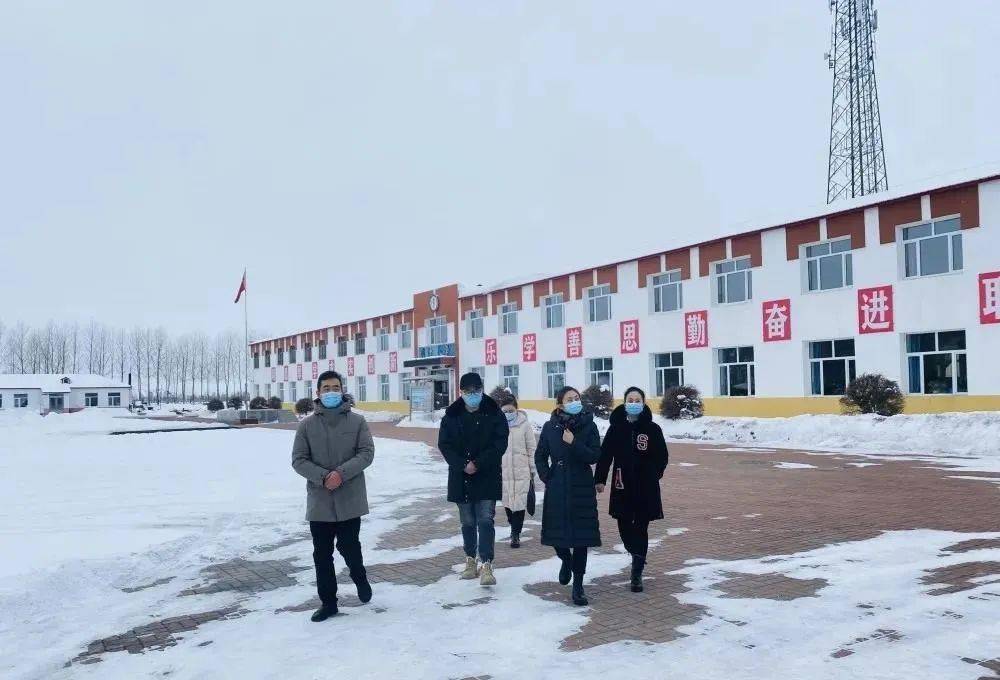 调研指导姜佳颖到我县卫生健康系统和苏家店镇调研指导工作