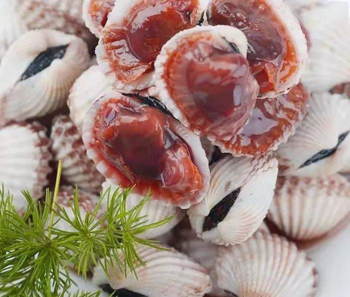 这种吃法被乐清湾的渔民称作是对海鲜最敬畏的吃法,因为它最大程度地
