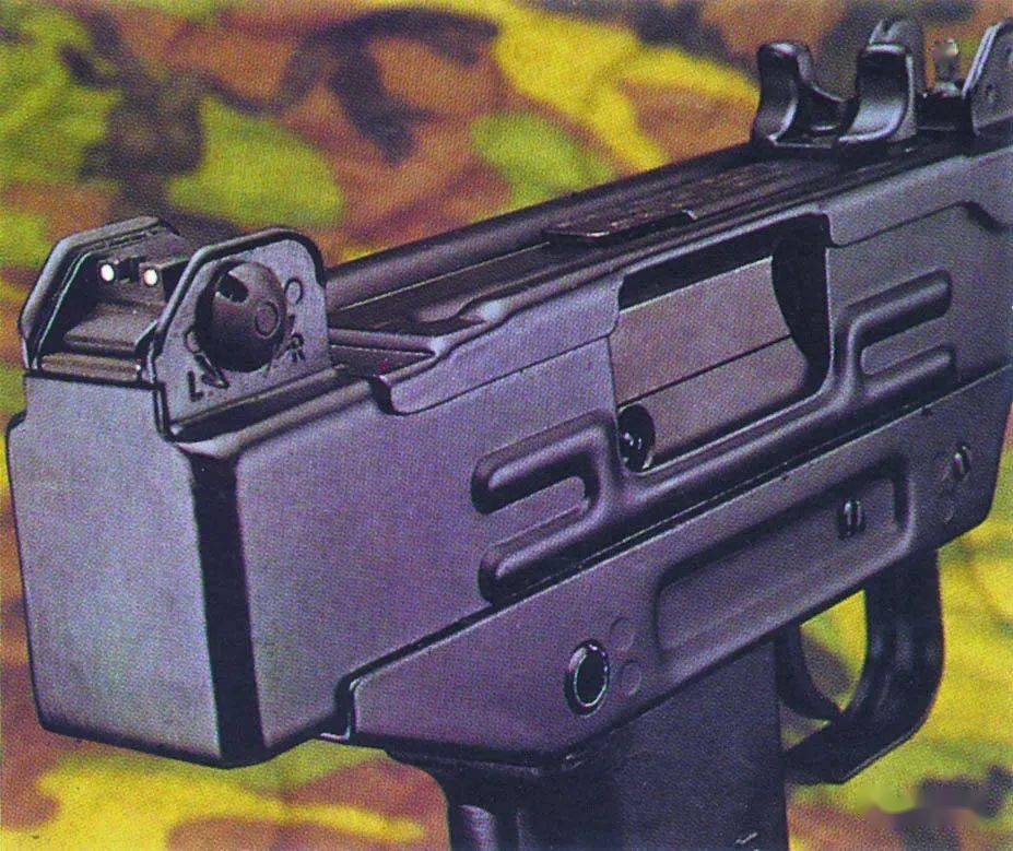 在现代冲锋枪里,它能排第二吗?以色列9mm"乌齐"冲锋枪