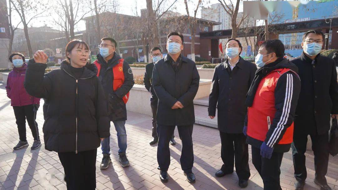 12月18日,西青区委书记李清,区委副书记,区长殷学武,区人大常委会主任