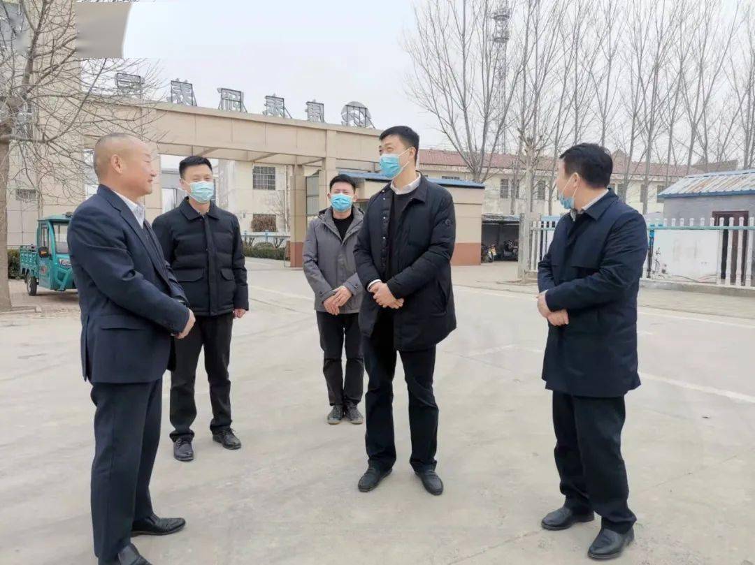 1月5日,副县长骆伟就养老机构疫情防控工作到雷集,苏留庄,田庄,北城等