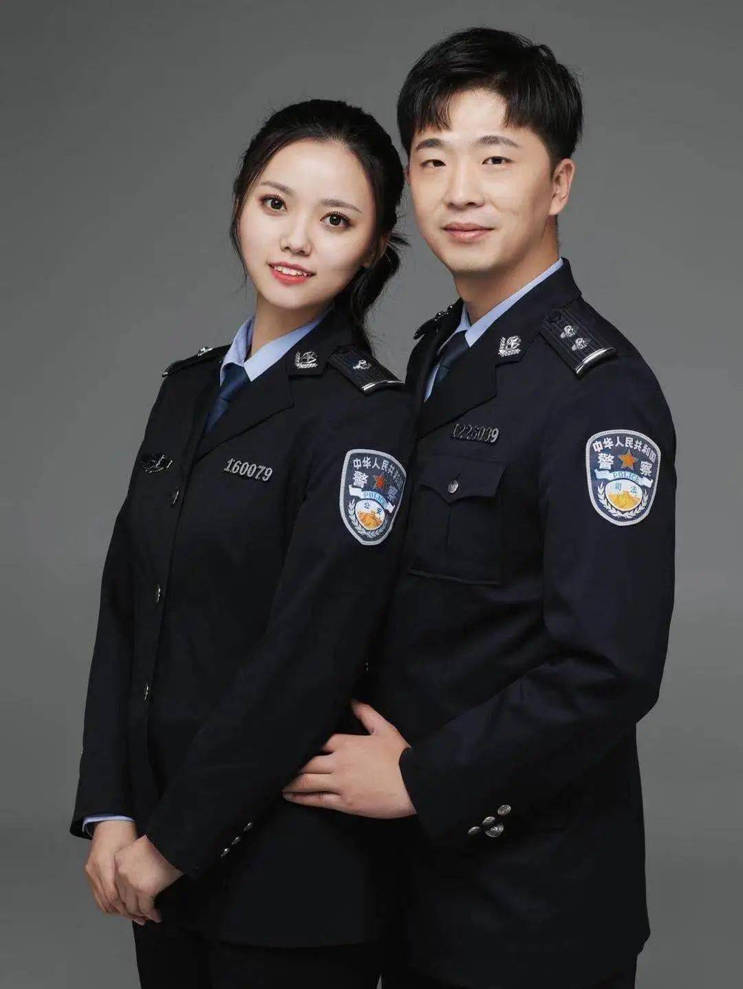警察节专辑他们的浪漫是把警服穿成一辈子的情侣装