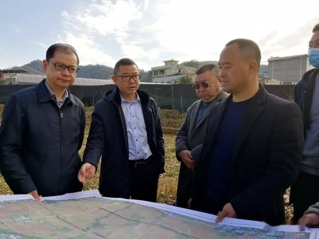 会理市长实地勘察调研市中医医院整体搬迁项目前期推进情况