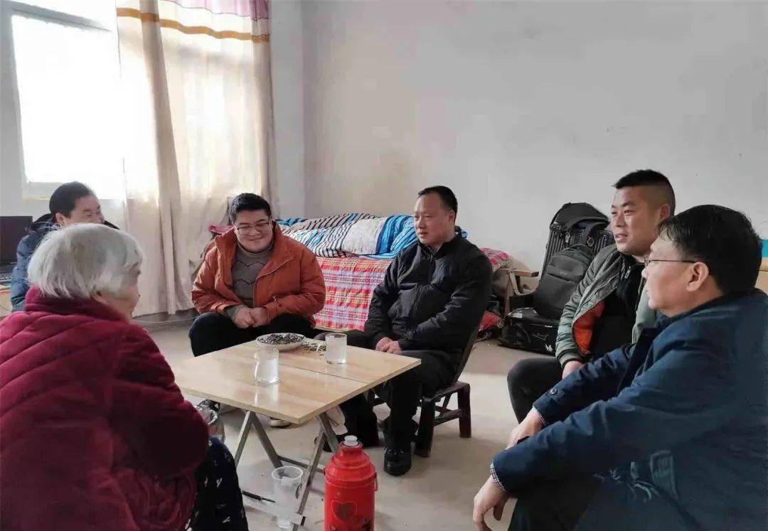 县委书记王景育看望慰问脱贫户6767_薛店镇_防控_郏县