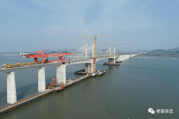 7,有长沙湾特大桥,跨深西高速大桥,横岭山隧道,汕尾站改等重难点工程