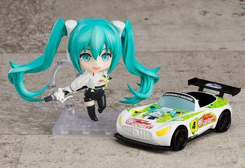 67新品预定gscgsr初音未来赛车2022款粘土人