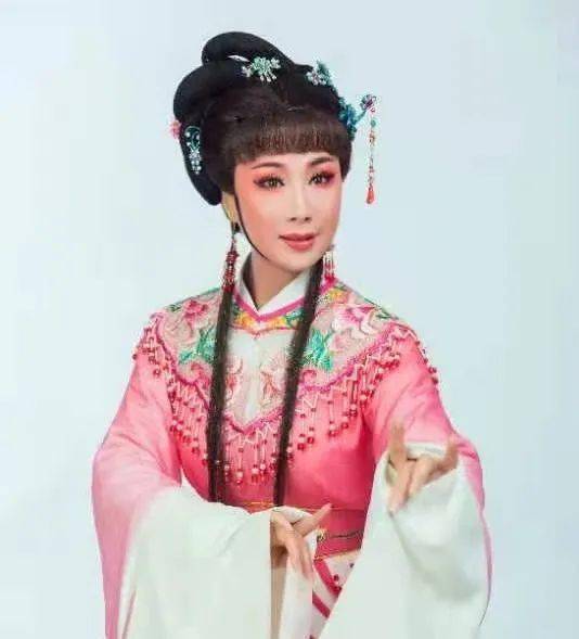 应春霞孟再平周柳香李琼燕(排名不分先后,仅供参考,具体以现场为准)