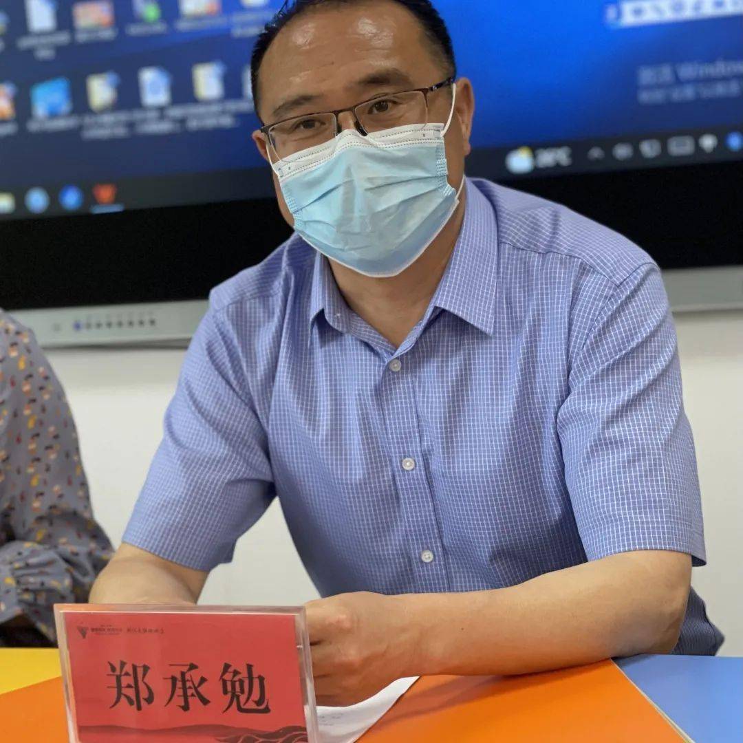 县名师工作室负责人郑承勉老师对此次活动表示充分肯定,并对每一位