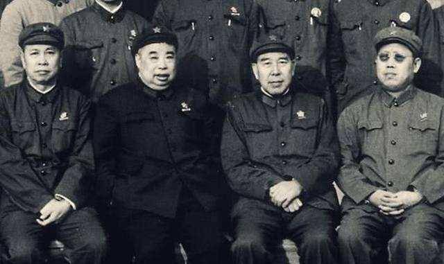 黄吴李邱四位将军，晚年被撤销所有职务，后来结局如何？