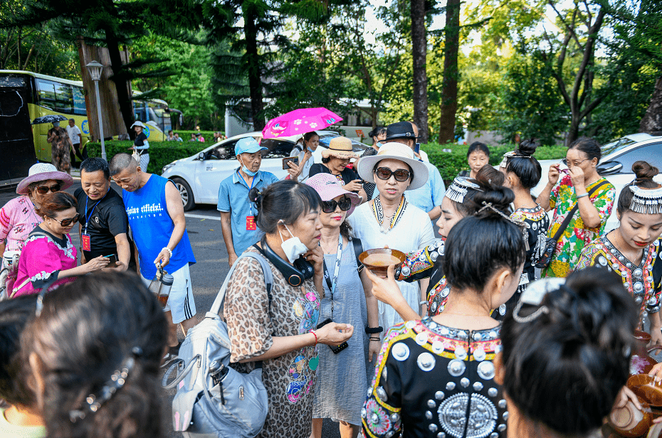 “我来自四川，我为兴义旅游代言”第三季走进兴义