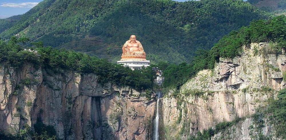 全球最高弥勒佛造像，中国五大佛教名山之一，还有云豹在此活动！