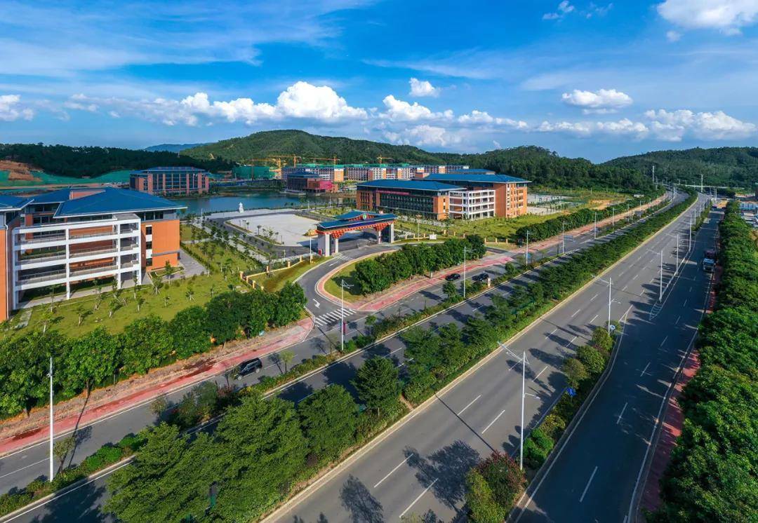 清远大学城内各高校开学时间汇总,许多高校推迟开学_可以在_高校_时间