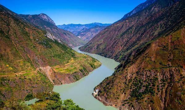 锦屏有座地下实验室，这里负责捕捉暗物质，用的方法是守株待兔