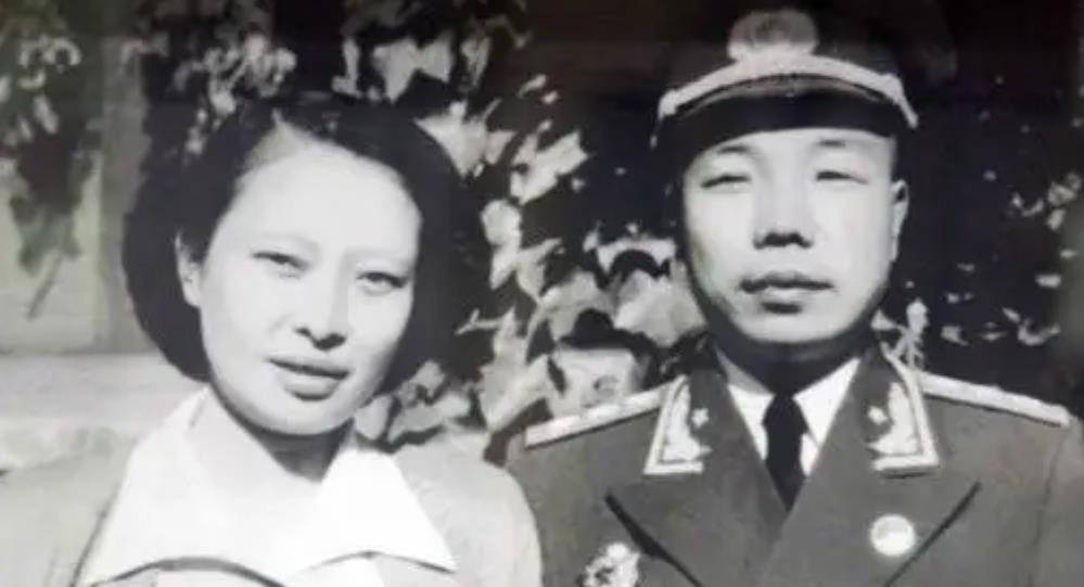 陈光被烧死之后,唯有肖华敢帮忙递申诉信,34年后为他平反_林彪_时候