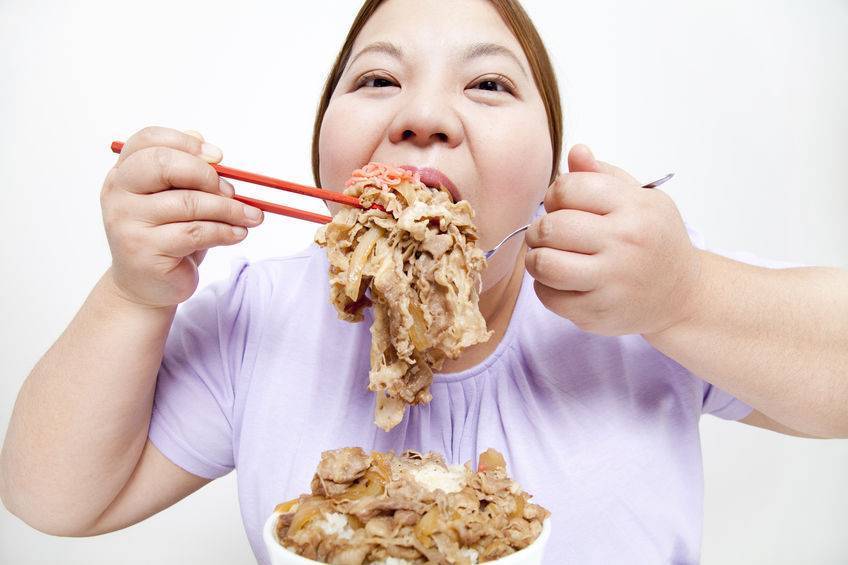 癌症与饮食究竟有何关系？提醒：想要防癌，建议少吃这3类食物！