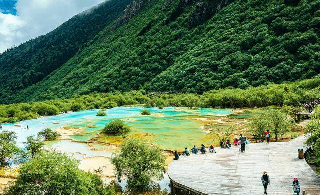 四川藏了座天然钙化博物馆，国内唯一保护完好的高原湿地，超美！