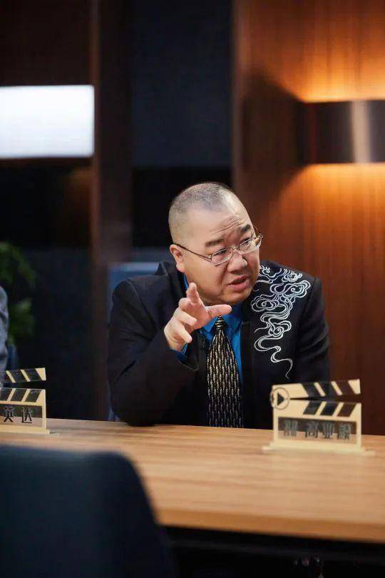 独家|英达为啥投票给了杨超越?来听听他自曝内幕_尚敬