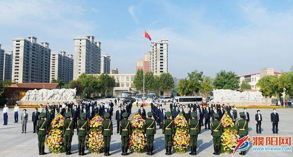 我市举行烈士纪念日公祭活动_花篮_杨青玖_领导