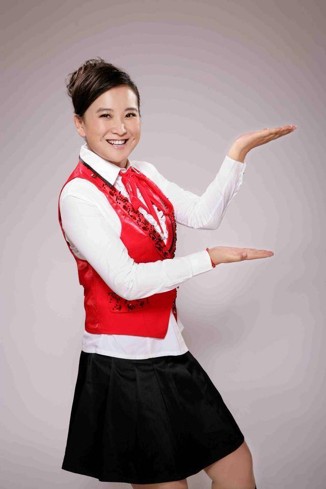 随后的日子,贾玲这个名字便被大众所熟知,但这对于