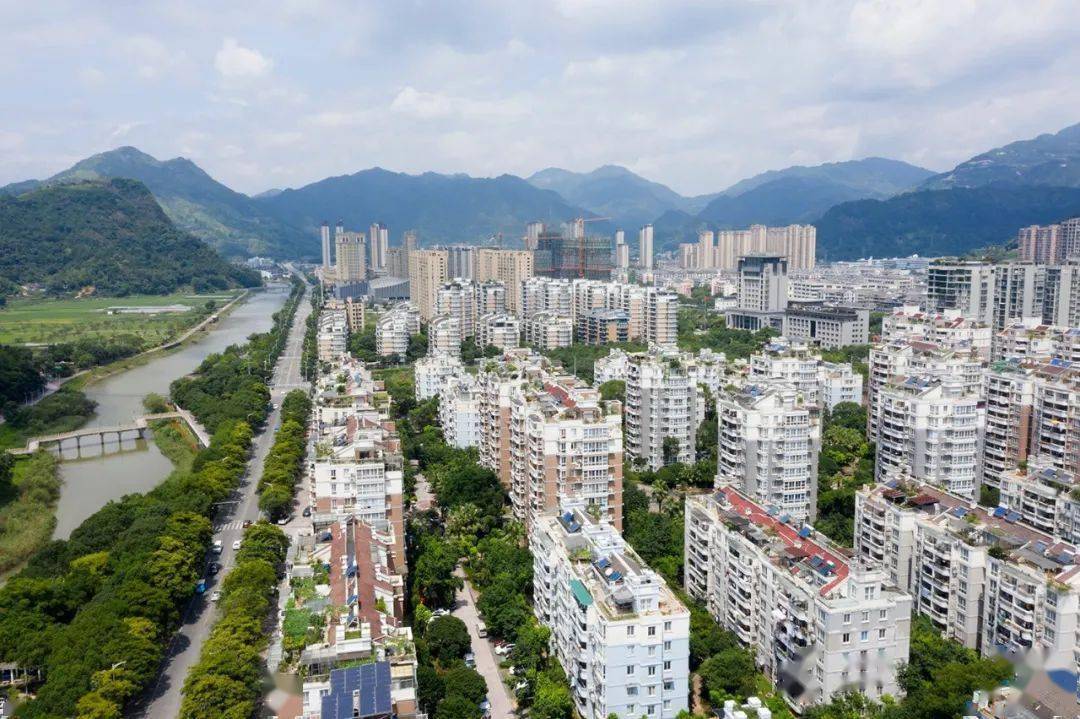 陈胜豪摄近年来,我县深入实施积极应对人口老龄化国家战略,把老龄事业