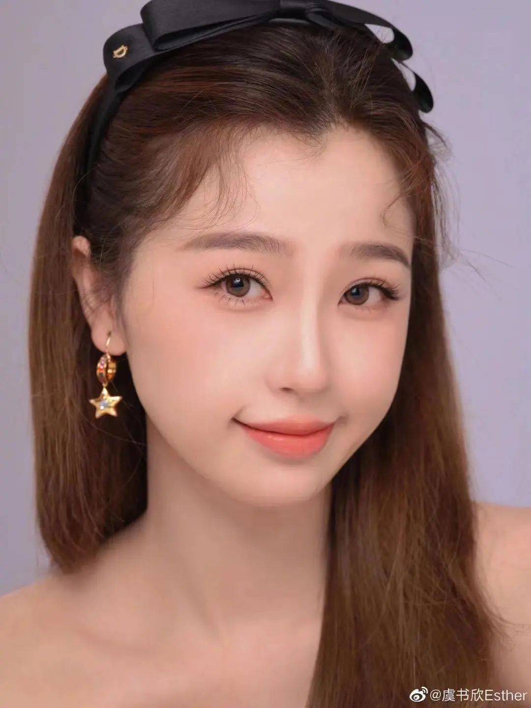 中分贴头皮的发型，才是脸型的终极考验！