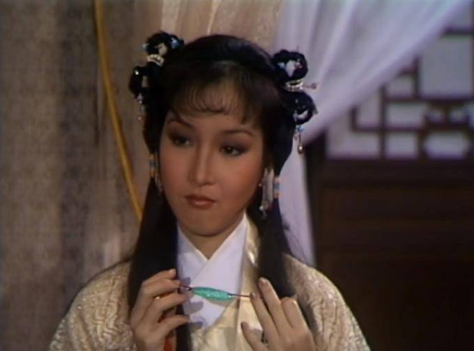 盘点10位香港早期冷门古装美女 她们不但辨识度高还明艳照人_朱虹_汪