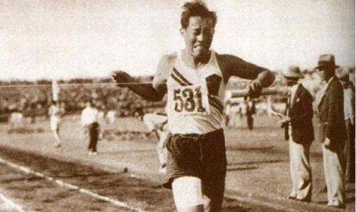 1932�꣬��һ���˴����й�ȥ������˻ᣬ�����˾�����ȴӮ ...