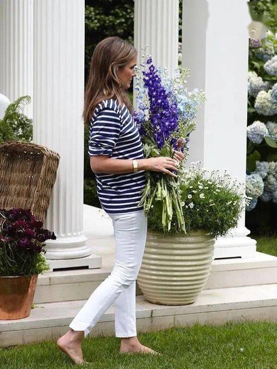 ���ļ򵥣�����߼���