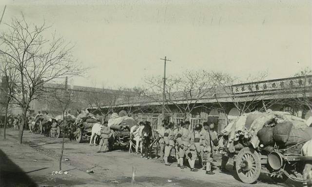 男孩十岁,女孩七岁,了解十年,结为夫妻,夫妻间以尊重换实心 男孩十岁,女孩七岁,了解十年,结为夫妻,夫妻间以尊重换实心