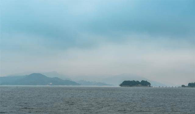 安徽有一处“小千岛湖”，风景秀美，门票比千岛湖便宜