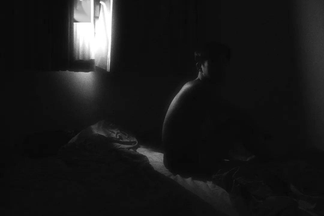 �ھŽ���Ϲ�����Ӱ˫��չ��Ʒ�������䡢�¼��¸�У��