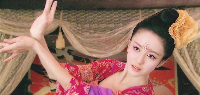 长相魅力,身材妖娆的女子,然而到了汉成帝这里,他却钟情于美女赵飞燕