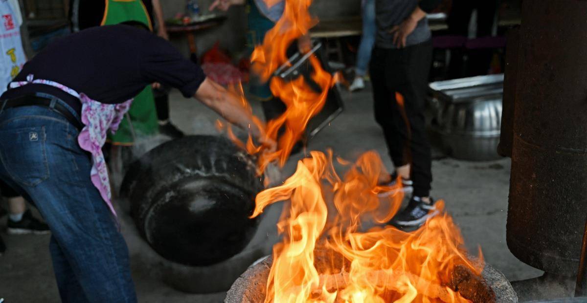 农家婚宴400元一桌,鸡鸭鱼肉都有,最受欢迎的竟是这