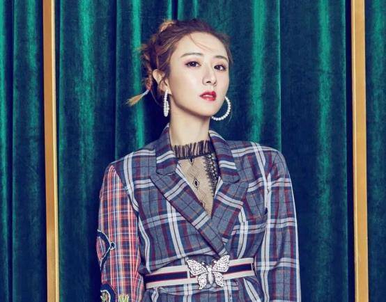 薇娅被称作带货女王,可是从来没接过女儿上下学如果说,薇娅在出镜带货