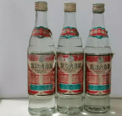 中国4大"裸瓶酒,好喝不贵,都是100%纯粮佳酿,你喝过几款?