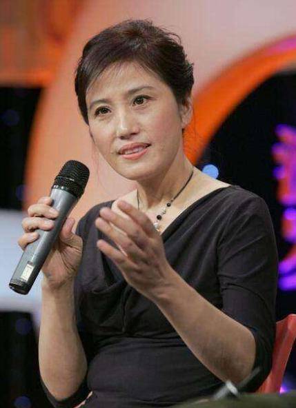 吴玉华:苦命媳妇"枣花"扮演者,自己的生活里,她不