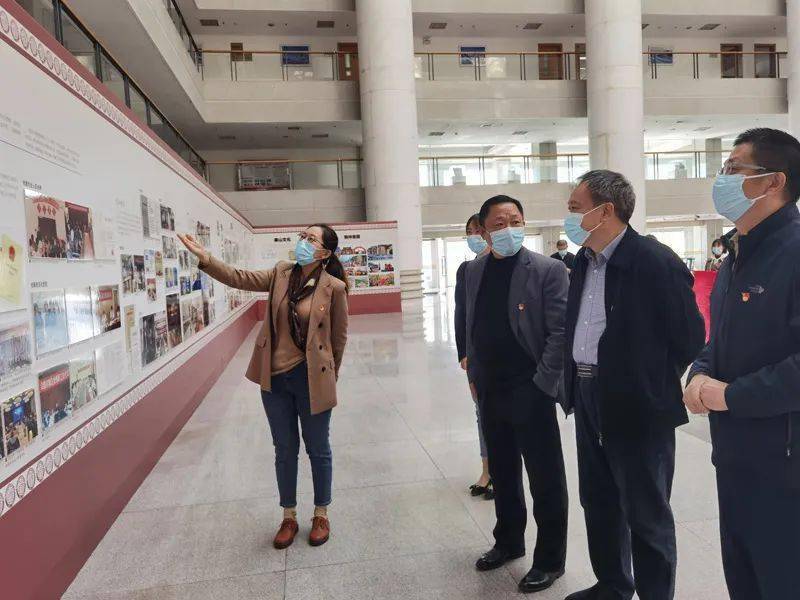 市发展改革委机关一支部党员干部多种形式学习贯彻党