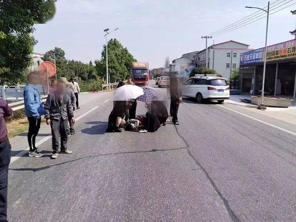 岳阳发生一起交通事故,肇事者竟逃逸,1天后._摩托车_嫌疑人_相关