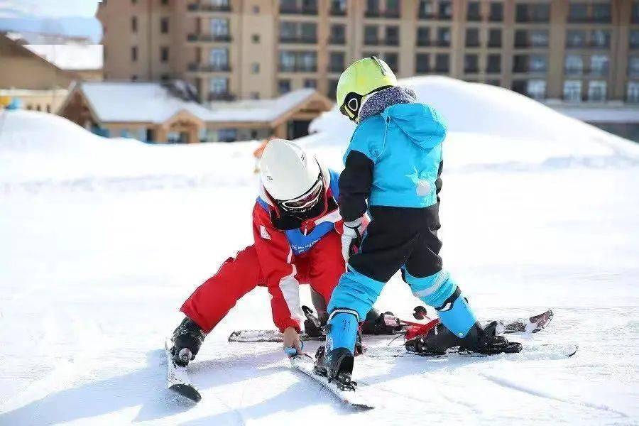 谈球吧体育3家滑雪场大盘点｜“开板日”就在眼前精彩不容错过！(图13)