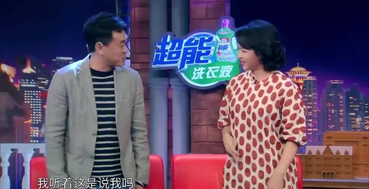 何冰与妻子李海洋是初中同学,彼时两人互相暗恋,但是彼此都心照不宣