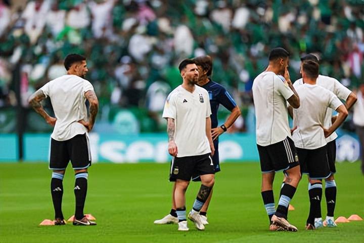 原创
            2-1！亚洲球迷沸腾！阿根廷球迷沉默，沙特创造世界杯历史大冷门