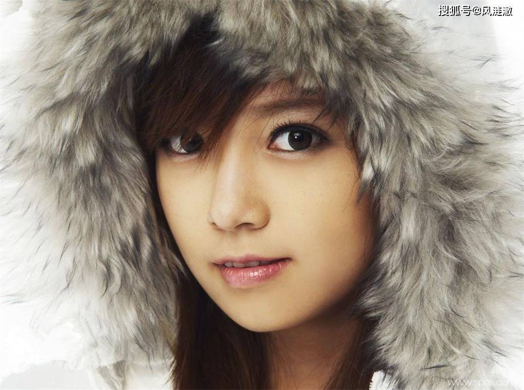 元祖爱豆亚由美携新婚老公上综艺，模样大变样，昔日的圆脸不见了