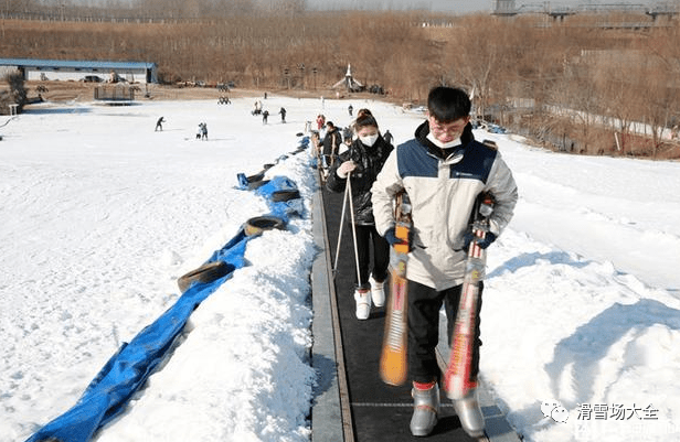 开板时间:12月10日桃花岛滑雪场地址:济宁市曲阜市石门山镇104国道歇