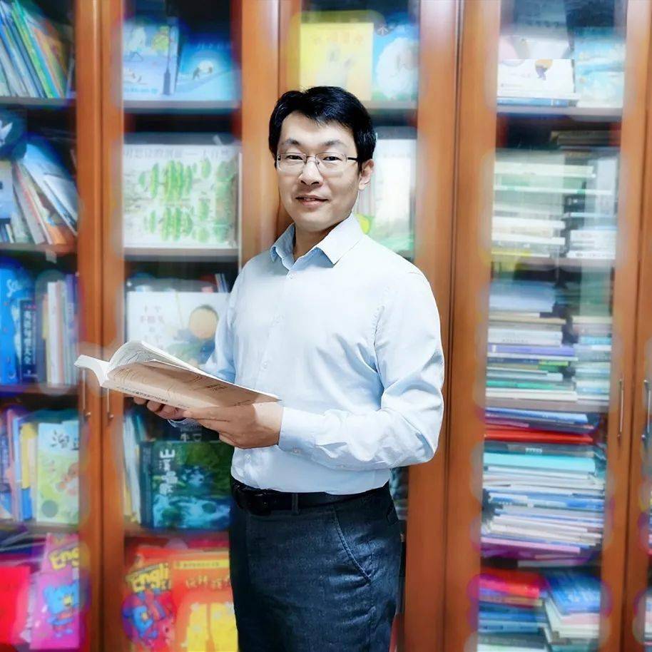 半岛体育明天社 3种图书入选《中国教育报》“2022年度教师推荐的10大童书”和“2022年度教师喜爱的100本书”(图9)