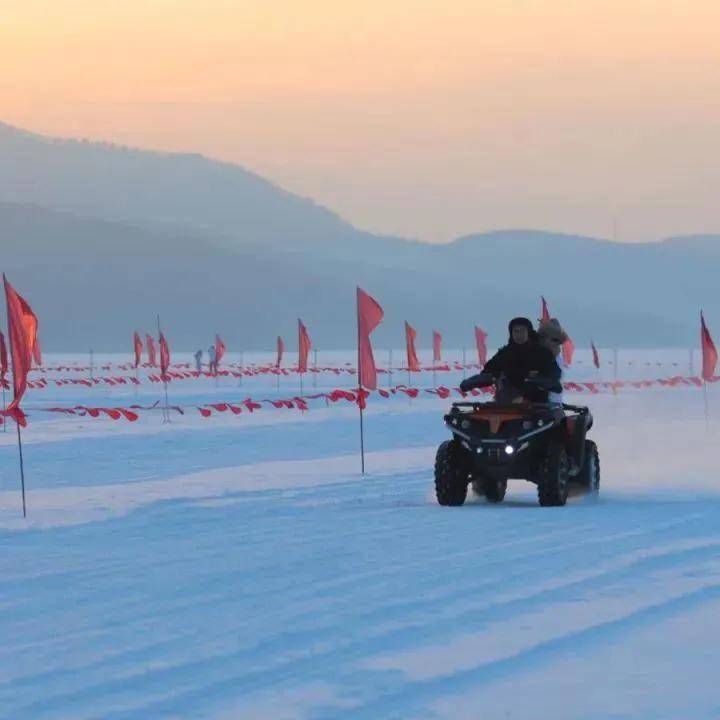 请用力推开冰雪世界的大门 领受1个“保母级”的攻略