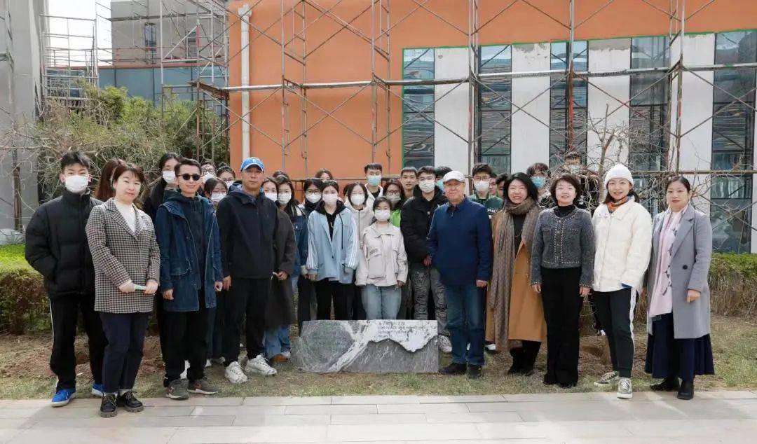 ��֤�Ž������꣡George��Ŀ�ںӱ���ýѧԺ��Ļ