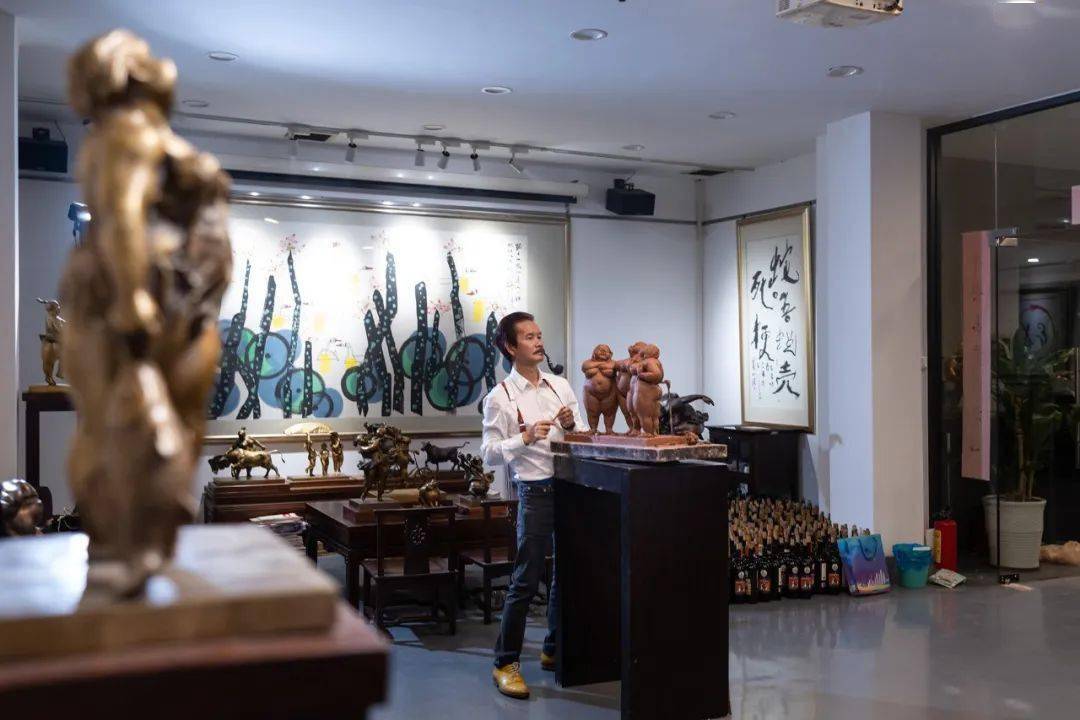 鸿达艺术品在线交易地址电话